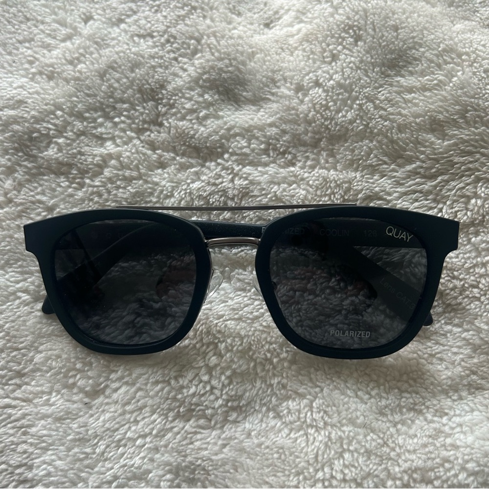 QUAY COOLIN SUNGLASSES
